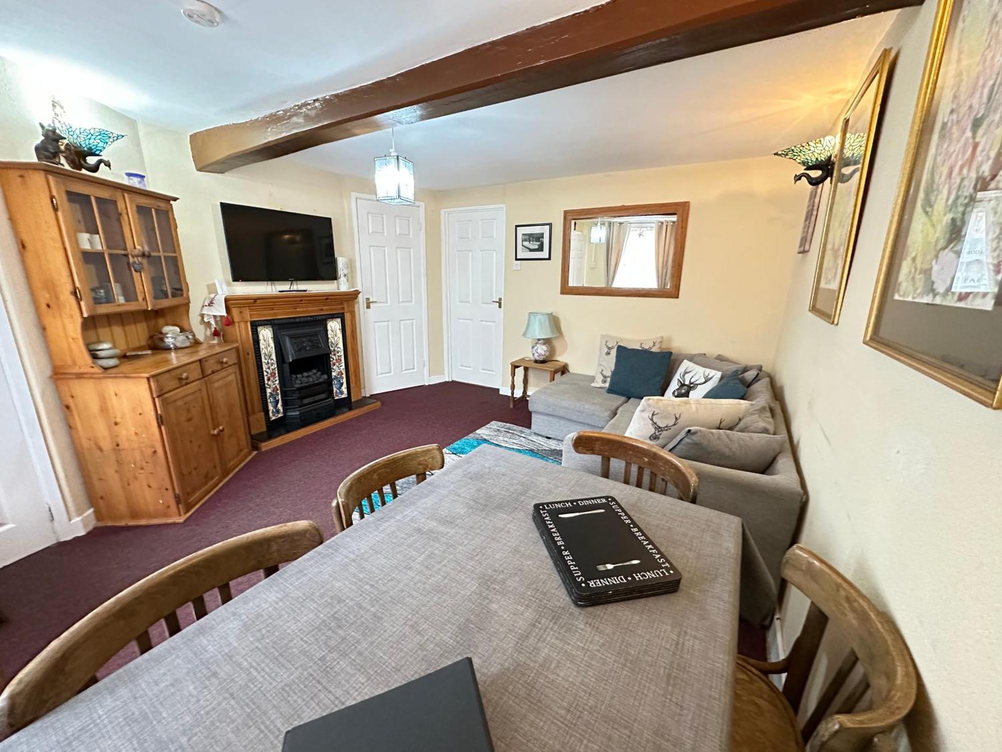 דירות Llanidloes Townhouse-Pet-Friendly-Sleeps 6-Mid Wales מראה חיצוני תמונה